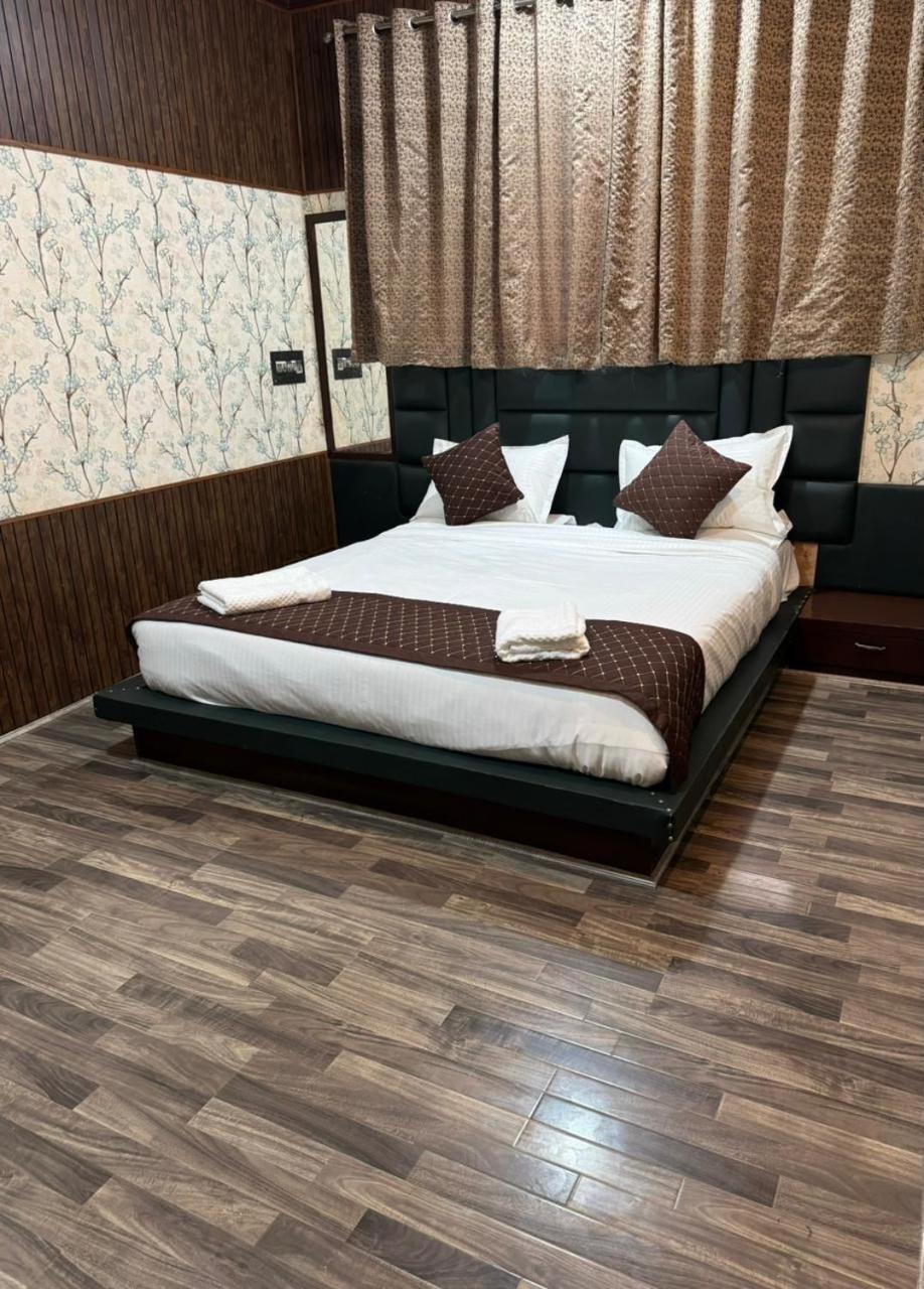 Srīnagar Hotel The Casa מראה חיצוני תמונה